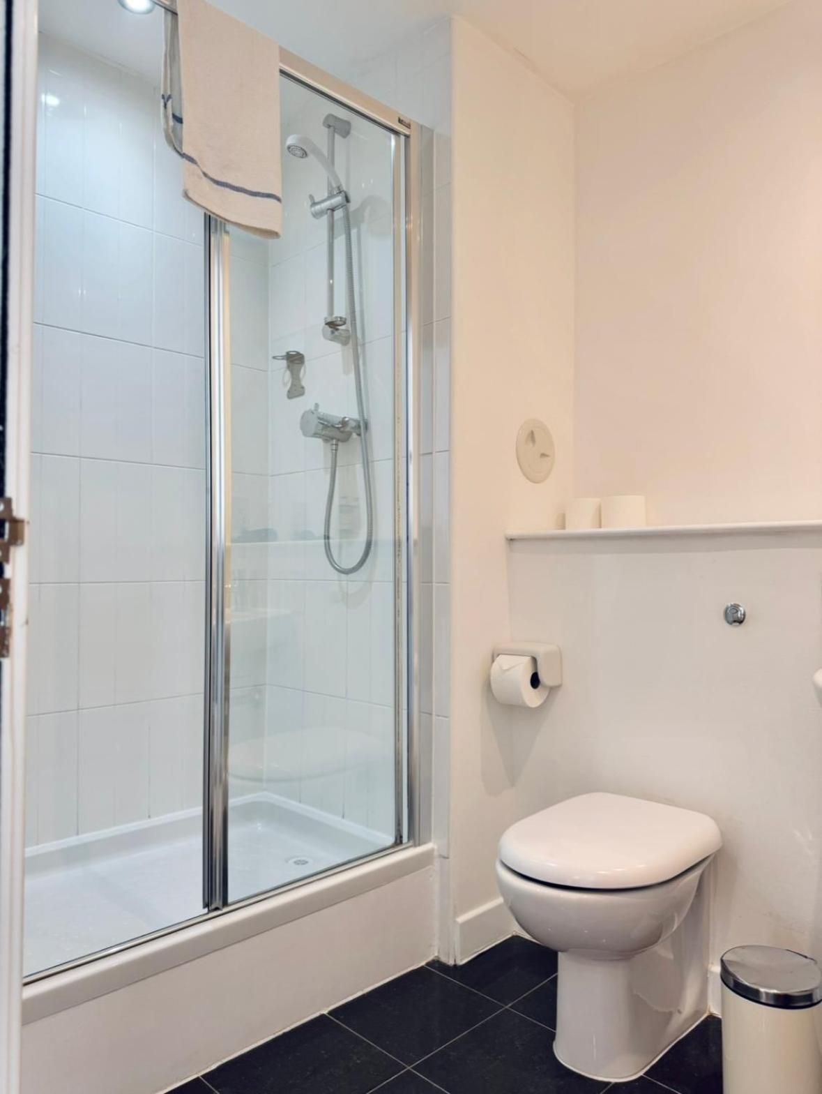 Modern Two Bedroom Appartement Édimbourg